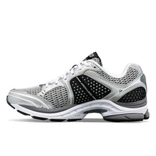 Load image into Gallery viewer, PROGRID TRIUMPH 4 | GREY/SILVER SAUCONY