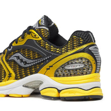 Load image into Gallery viewer, PROGRID TRIUMPH 4 | LEMON CHROME SAUCONY