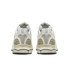 Load image into Gallery viewer, PROGRID TRIUMPH 4 | WHITE ONYX/ELM SAUCONY
