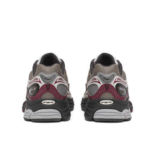 Load image into Gallery viewer, PROGRID OMNI 9 | TAN/MAROON SAUCONY