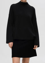 Load image into Gallery viewer, SLFCILLE LS KNIT HIGH NECK | BLACK SELECTED