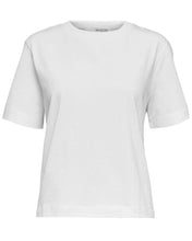 Charger l&#39;image dans la galerie, SLFESSENTIAL SS BOXY TEE | BRIGHT WHITE SELECTED