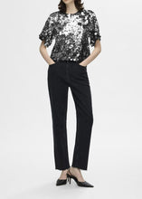 Load image into Gallery viewer, SLFTANA 3/4 SEQUIN CROPPED TOP | SILVER SELECTED