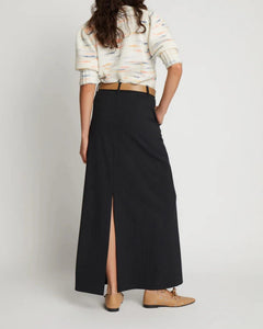 SUTTLE SKIRT | BLACK MUNTHE