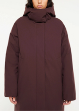 Load image into Gallery viewer, SAIRA JACKET | WINE ELVINE