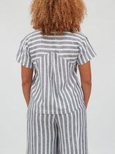 Charger l&#39;image dans la galerie, SHANGHA STRIPES SHIRT | BLUE STRIPE SUITE13LAB