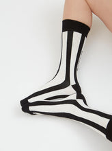 Load image into Gallery viewer, VERTICAL SOCKS | ECRU SUITE13LAB