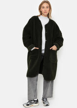 Load image into Gallery viewer, MAHAUT TEDDY OVERSIZED JACKET | DARK GREEN AME