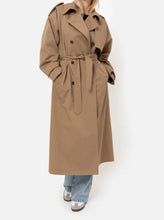 Load image into Gallery viewer, JAMES TRENCH COAT | CAMEL AME