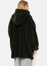 Load image into Gallery viewer, KENJI TEDDY OVERSIZED JACKET | DARK GREEN AME