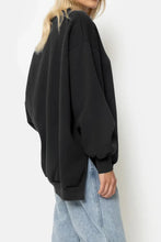 Charger l&#39;image dans la galerie, ULLA OVERSIZED SWEATSHIRT | BLACK AME