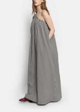 Load image into Gallery viewer, LOUROSE DRESS | VICHY BLACK AME
