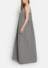 Load image into Gallery viewer, LOUROSE DRESS | VICHY BLACK AME