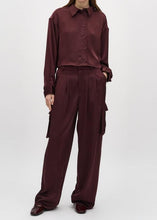 Load image into Gallery viewer, VALO-M QUILANA PANT | BURGUNDY MBYM