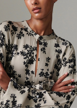 Load image into Gallery viewer, WALKER DRESS STRETCHED | FLORAL DAY BIRGER AND MIKKELSEN