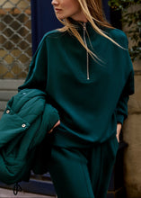 Load image into Gallery viewer, Varley HAWLEY HALF ZIP SWEAT | PONDEROSA PINE