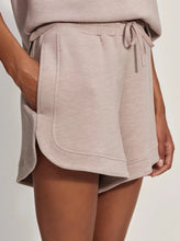 Charger l&#39;image dans la galerie, OLLIE HIGH RISE SHORT | TAUPE MARL VARLEY