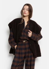 Load image into Gallery viewer, INES SLEEVLESS WOOLY JACKET | BROWN worn view