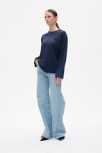 Load image into Gallery viewer, JEEVONA T-SHIRT | BARITONE BLUE