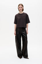 Load image into Gallery viewer, JIANA T-SHIRT | MOLE BROWN