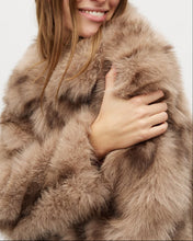 Load image into Gallery viewer, CORVIA-M FURINY OUTERWEAR |  BROWN SHADOW MBYM