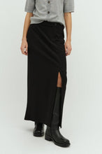 Charger l&#39;image dans la galerie, EDVIWA CRISTI-M SKIRT | BLACK MBYM