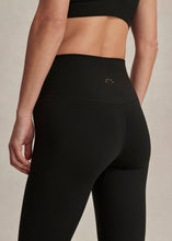 Load image into Gallery viewer, Varley FREESOFT HIGH RISE LEGGING 28 | BLACK
