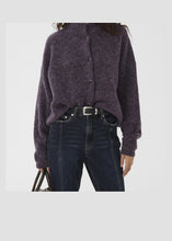 Load image into Gallery viewer, Gestuz Alphagz Short Cardigan In Juniper Mélange – worn view