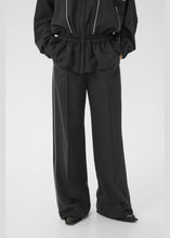 Load image into Gallery viewer, Gestuz Gzalezia Hw Pants In Grey Herringbone – worn view