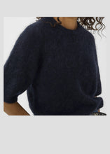 Load image into Gallery viewer, Gestuz Gzdebbie Ss Tee In Navy Melange – product detail