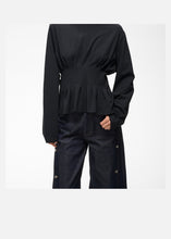 Load image into Gallery viewer, Gestuz Gzinez Ls Tee In Black – worn view