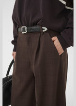 Load image into Gallery viewer, Gestuz Gzlavana Trousers In Brown Check – product detail