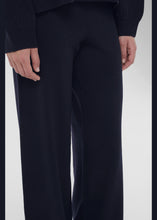 Load image into Gallery viewer, Gestuz Gzmanzi Pants In Sky Captain – product detail