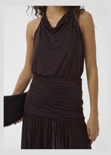 Load image into Gallery viewer, Gestuz Gzsvedae Sl Dress In Deep Plum – worn view