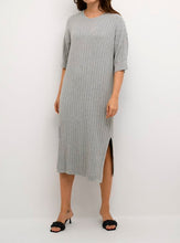 Charger l&#39;image dans la galerie, KALOLA KNIT DRESS | GREY MELANGE KAFFE