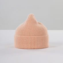 Load image into Gallery viewer, Le Bonnet beanie in Peach — product view