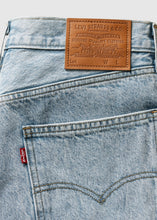 Load image into Gallery viewer, Levi’s 478 BAGGY CARGO SHORTS MY POCKETS FULL MY POCKETS FULL