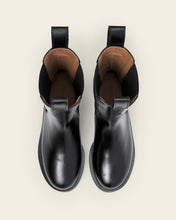 Load image into Gallery viewer, Liana Leather Black – Flattered