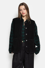 Load image into Gallery viewer, MADISON WOOL SLEEVELESS JACKET | BLACK