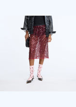 Load image into Gallery viewer, MUNTHE CATOSHA SKIRT BORDEAU — detail and styling