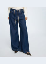 Load image into Gallery viewer, MUNTHE OBEY DENIM INDIGO — detail and styling