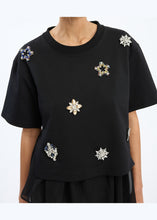 Load image into Gallery viewer, MUNTHE Vach Top In Black - detail