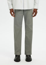 Load image into Gallery viewer, SLH196-STRAIGHT NEW MILES FLEX PANT NOOS | VETIVER SELECTED MEN