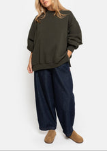 Load image into Gallery viewer, ULLA OVERSIZED SWEATSHIRT | FOREST GREEN