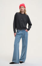 Load image into Gallery viewer, KARLA UNI CARDIGAN SIMPLE GREY — front view, worn