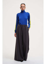 Load image into Gallery viewer, Our Sister Patti trousers in grey, full outfit view