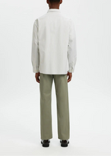 Load image into Gallery viewer, SLHREGRICK-OX SHIRT LS NOOS  | BRIGHT WHITE/ AQUA GRAY SELECTED MEN