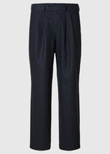 Load image into Gallery viewer, SLHRELAXED-ANDERSON WOOL BLEND | DARK NAVY CHALK STRIPE — vue produit