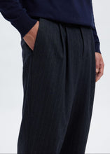 Load image into Gallery viewer, SLHRELAXED-ANDERSON WOOL BLEND | DARK NAVY CHALK STRIPE — vue produit