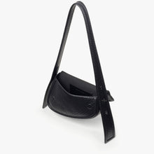 Load image into Gallery viewer, Sahero Shoulder 16229 — Black by Samsøe Samsøe — detail